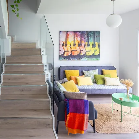 펜션 Paradise Costa Bella *